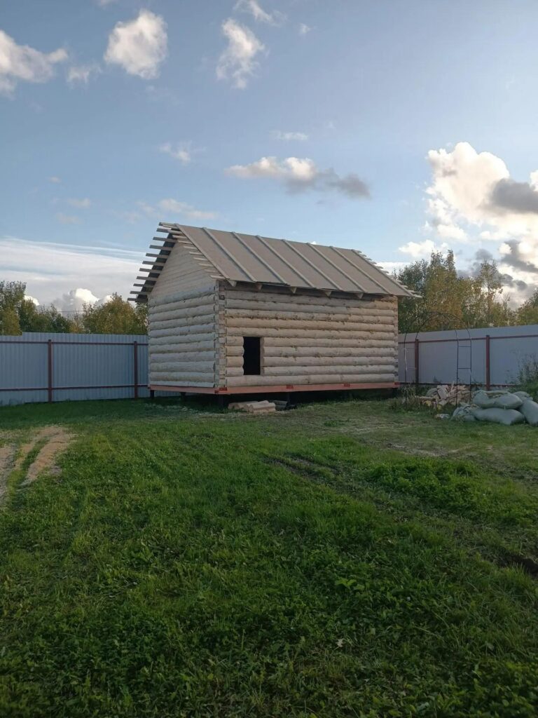 Сруб 4х6, «лапа полулафет». Удлиненный формат.